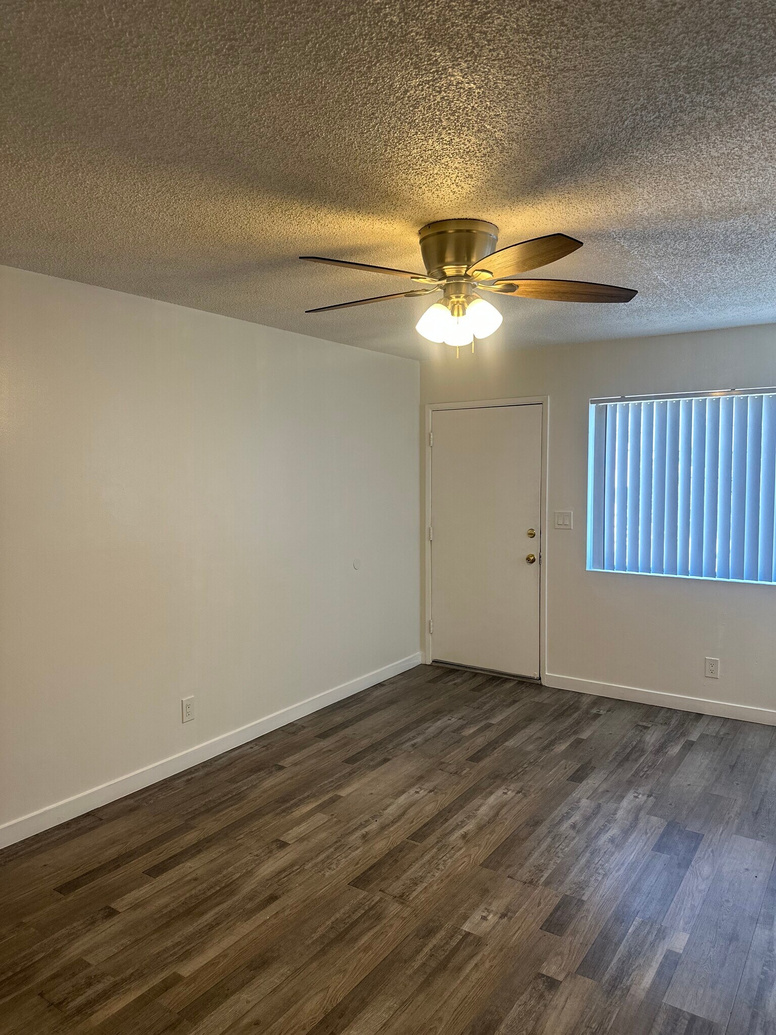 Building Photo - 1001 N Gay St