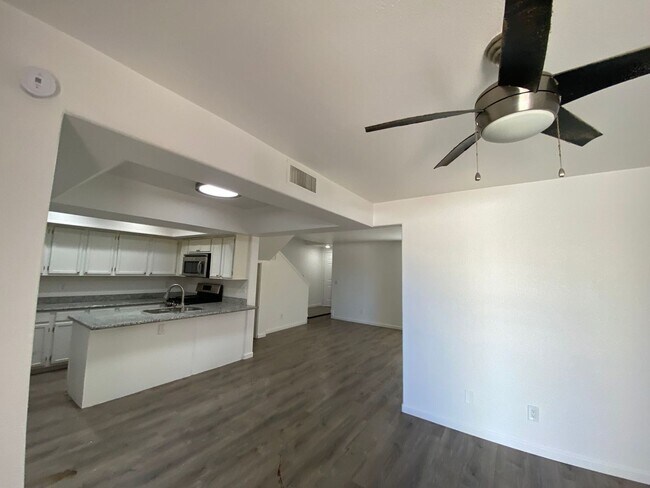 Interior Photo - Colonia Apartment Homes - Roger