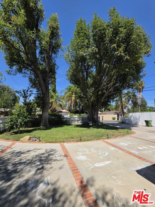 Building Photo - 22814 Dolorosa St