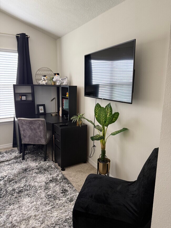 Building Photo - 3047 Alessa Loop