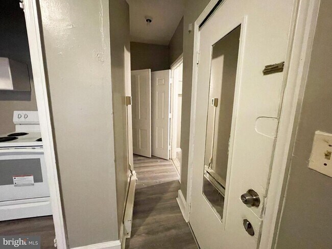 Building Photo - 4637 Leiper St