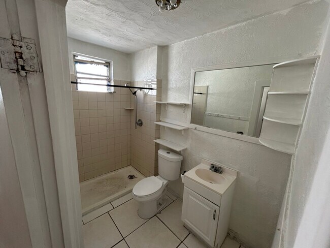 Building Photo - 7 N Federal Hwy