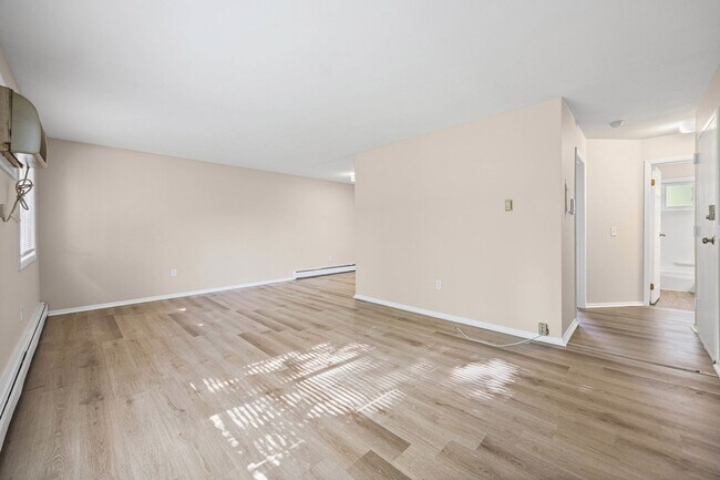 Building Photo - 729 Cedarwood Terrace