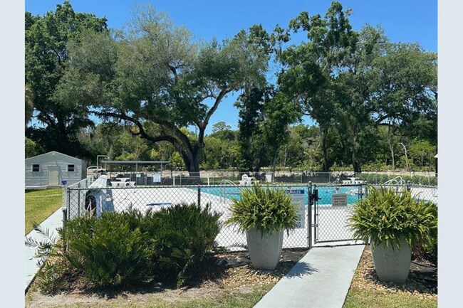 Building Photo - 4801 Airport Rd