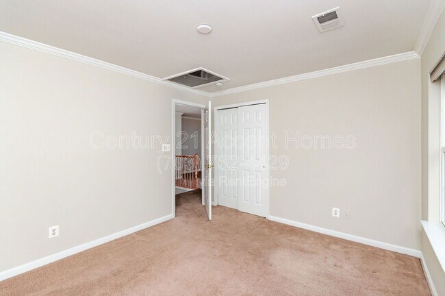 Building Photo - 8932 Milford Haven Ct