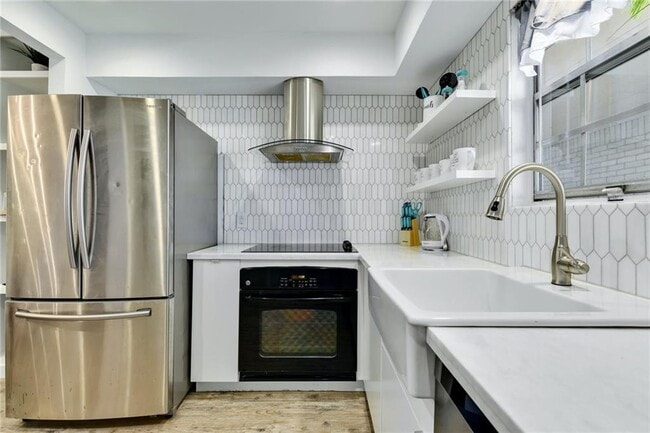 Building Photo - 8730 N Mopac Expy