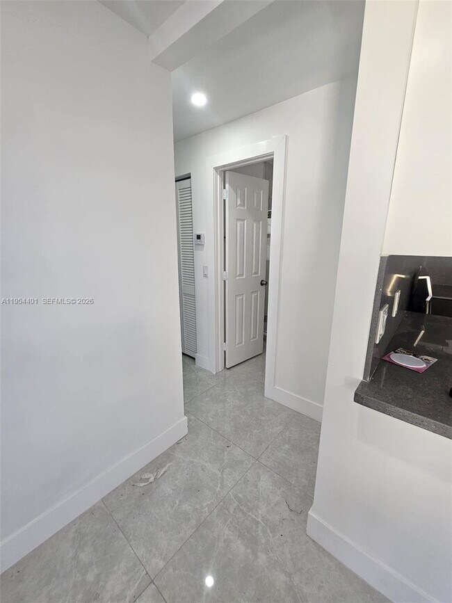 Building Photo - 1148 NW 100th St