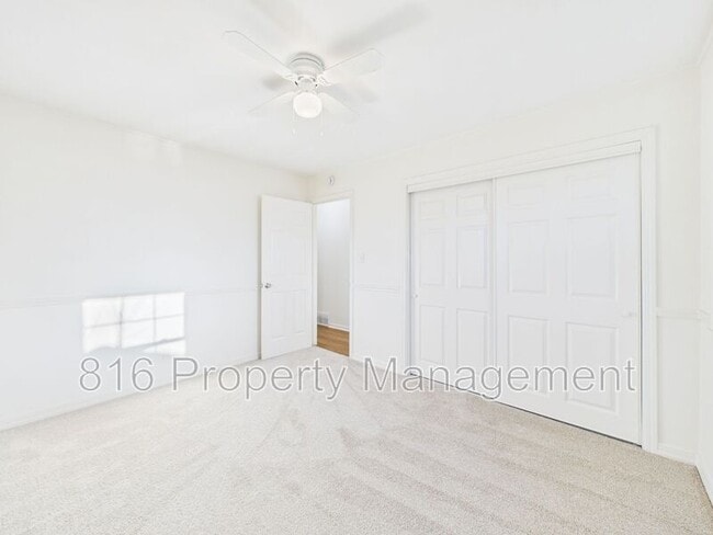 Building Photo - 6202 E 150th Terrace