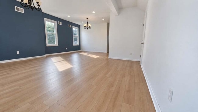 Building Photo - 275 Avenue A