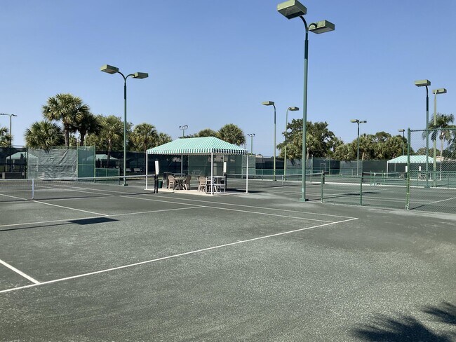 Building Photo - 364 Sunview Way