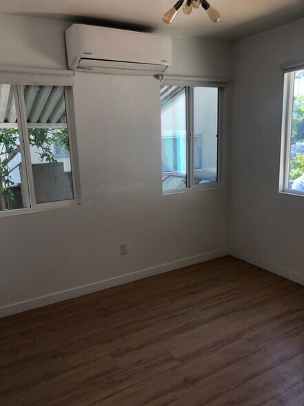 Building Photo - 3268 Fay Ave