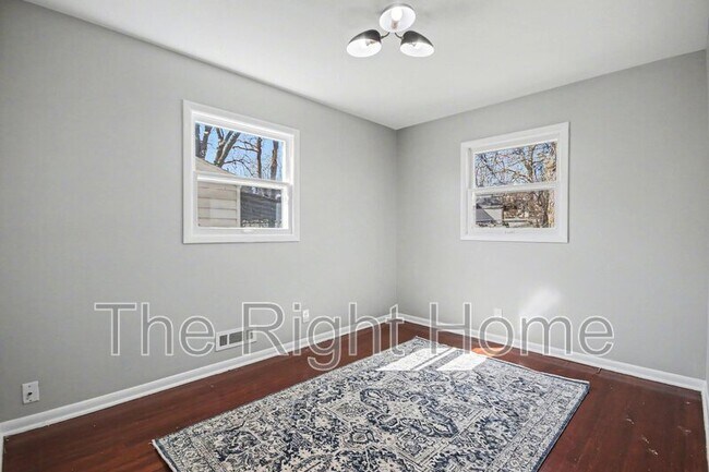 Building Photo - 1606 Cole Creek Dr