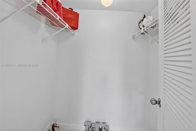 Building Photo - 3300 W Rolling Hills Cir