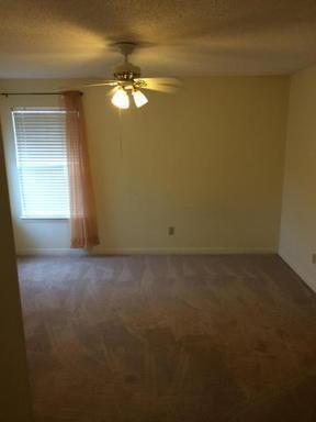 Building Photo - 427 Bristol Cove Rd