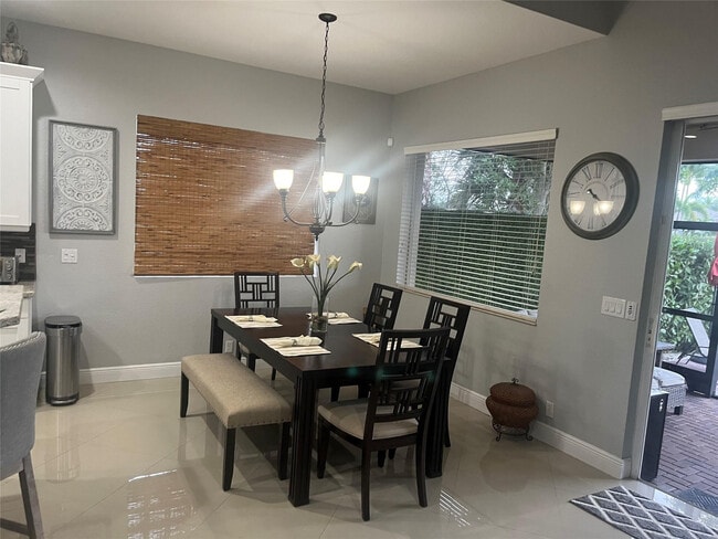 Building Photo - 12200 NW 77th Manor