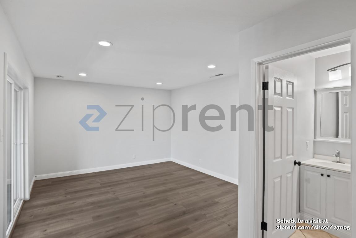Building Photo - 3385 La Selva St