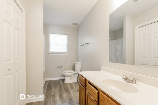 Building Photo - 10846 Elm Bend Dr