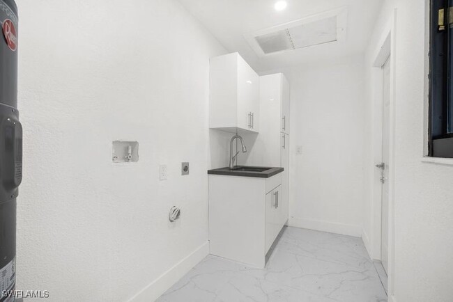 Building Photo - 4943 Pelican Blvd