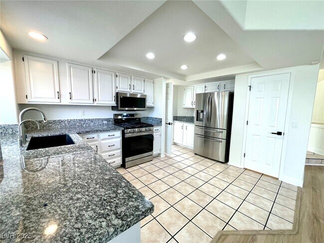 Building Photo - 1326 Pine Terrace Ct