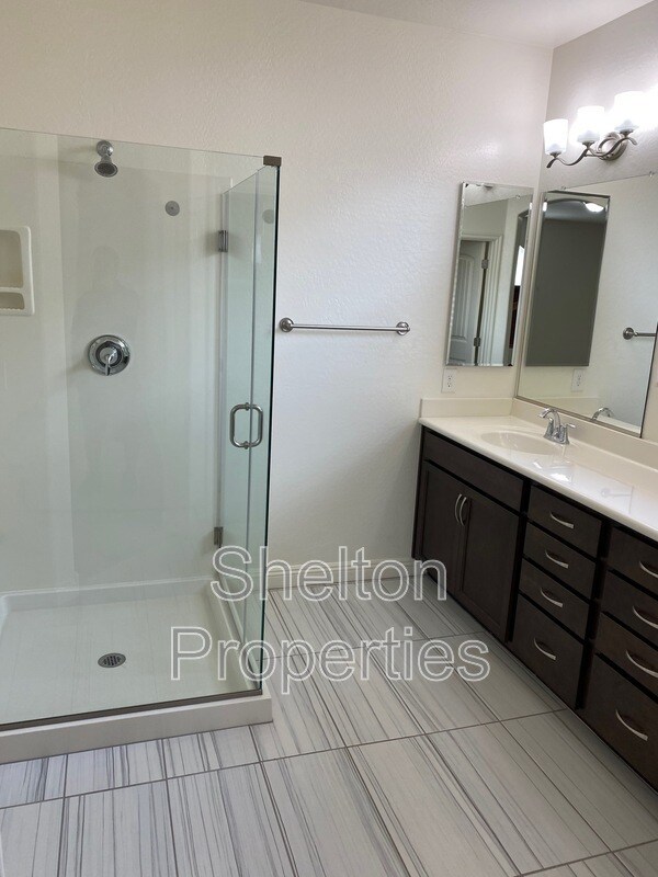 Building Photo - 2350 N Delaney Dr