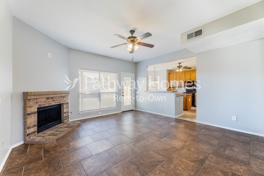 Building Photo - 629 Teakwood Dr