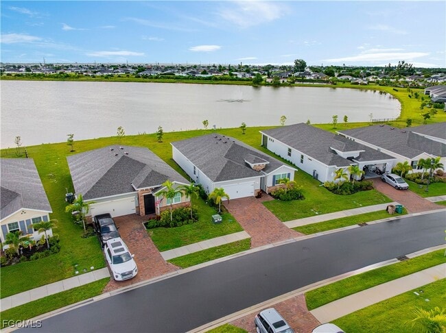 Building Photo - 879 Stonewater Lk Ter