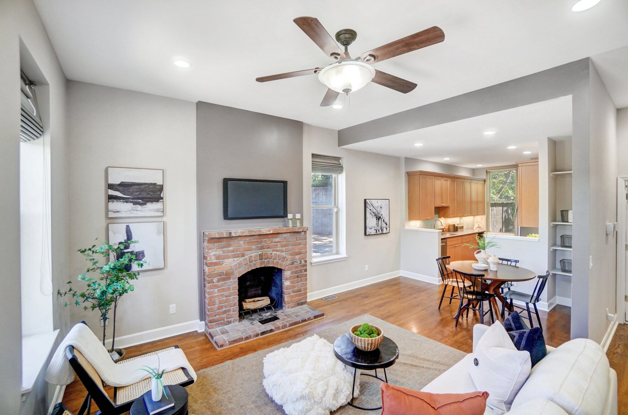 Building Photo - 2166 Gilbert Ave