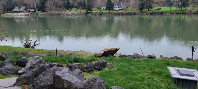 Building Photo - Riverfront 3 bedroom home in Winchester