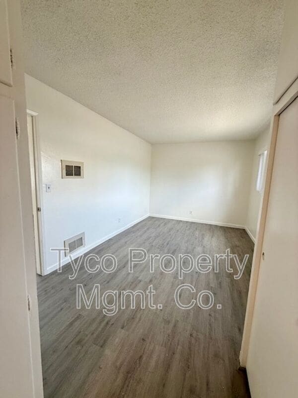 Building Photo - 152 Third Ave