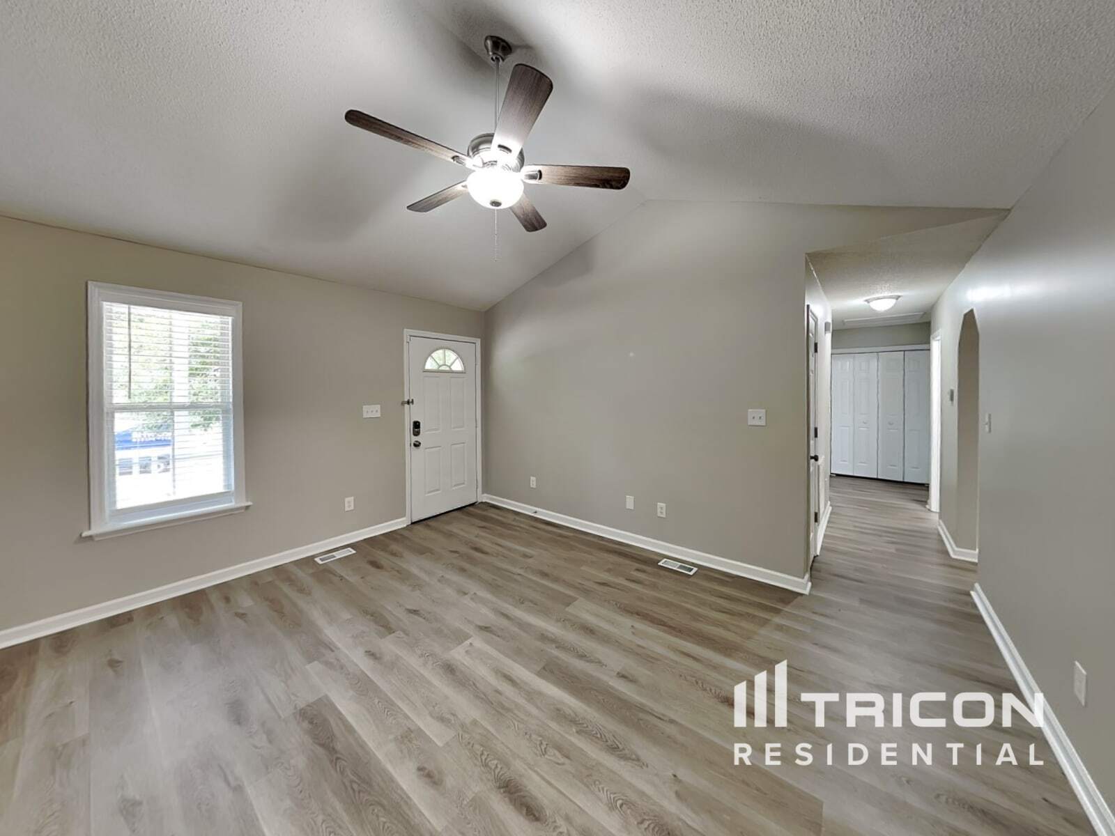 Building Photo - 1219 Azalea Dr