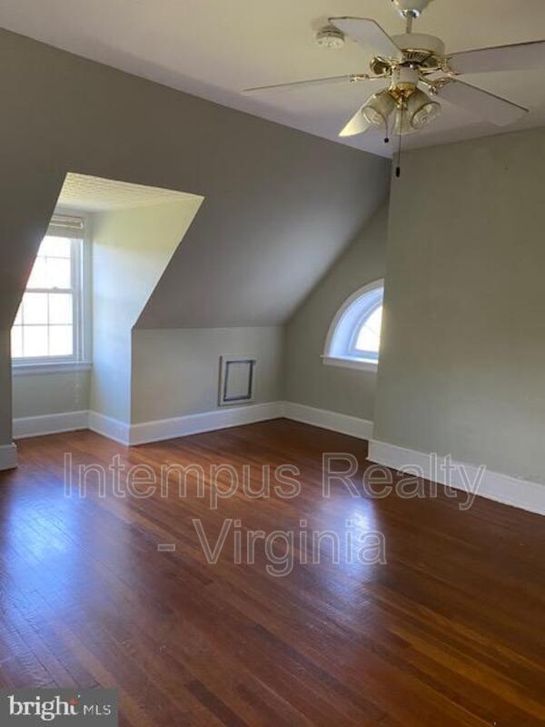 Building Photo - 7296 Fenton Farm Ln