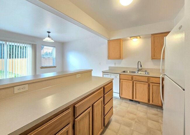 Building Photo - HudDea#7