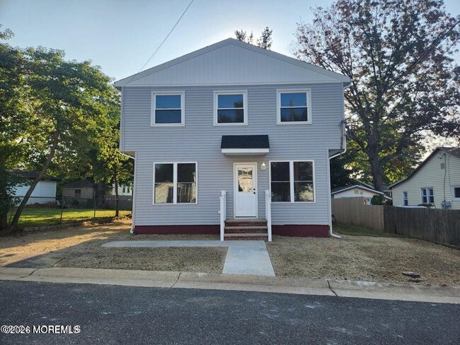 Building Photo - 158 Mabel Ave