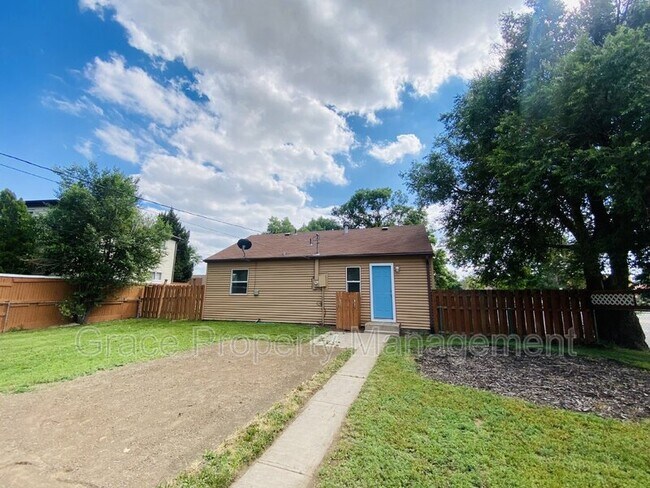 Building Photo - 6028 Forest Dr