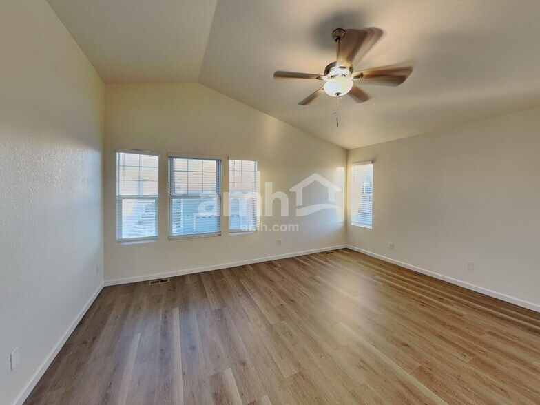 Building Photo - 1192 S Coolidge Cir