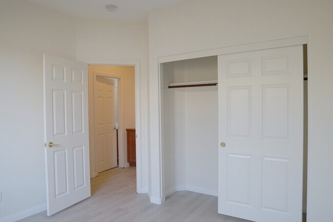 Building Photo - 84030 Colibri Ct