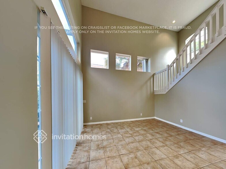 Building Photo - 6111 NW 58th Way