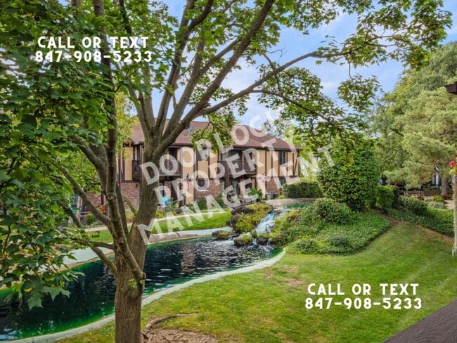 Building Photo - 890 Sheldon Ct