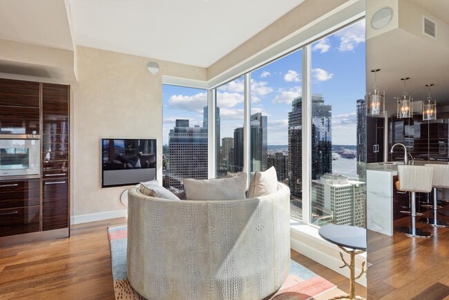 Building Photo - The Escala Condominiums - 3 bedrooms