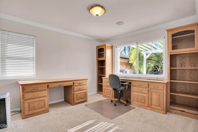 Building Photo - 4539 Mammoth Ave