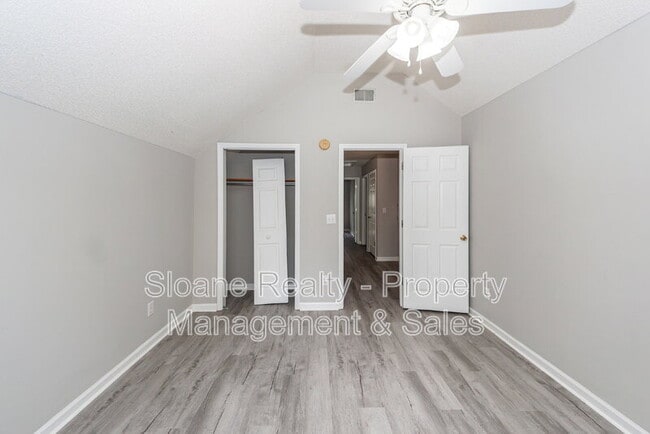 Building Photo - 458 Planters Trace Dr