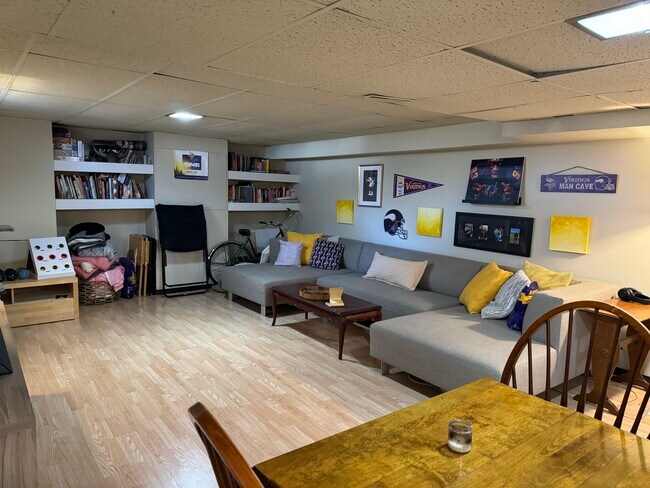 Family Room - 5500 Oliver Ave S
