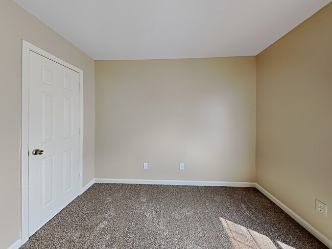 Building Photo - 202 Westchester Dr