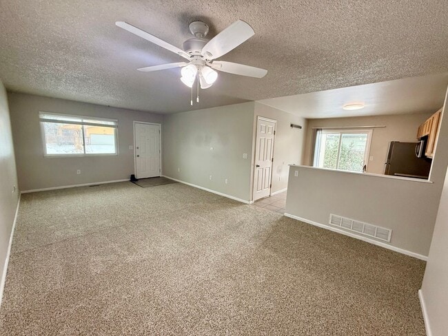 Building Photo - 3-Bedroom Home Near Horsetooth Reservoir with 2-Car Garage