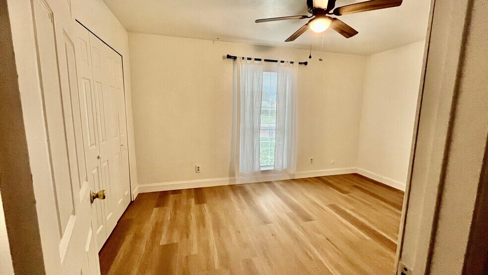 Building Photo - 5540 N Colony Blvd