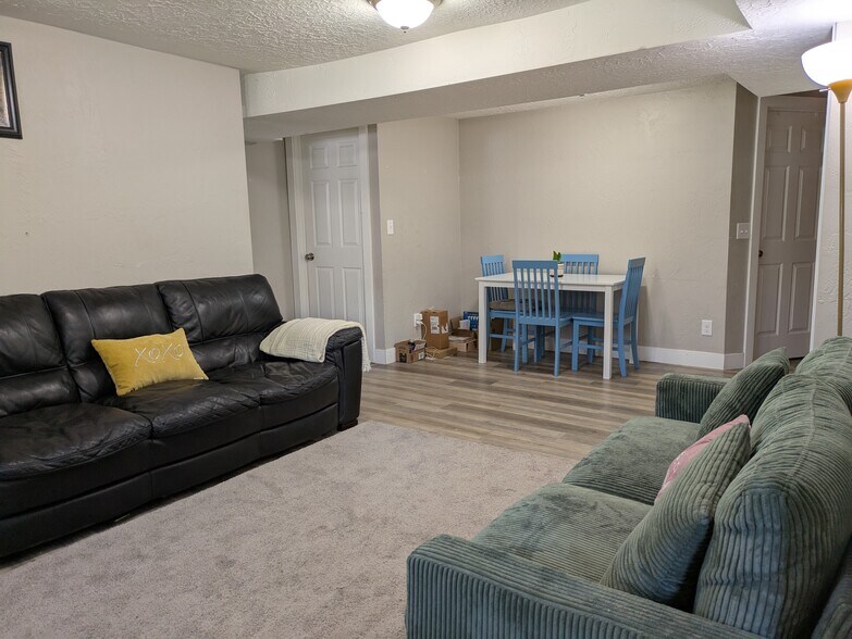 Building Photo - 3771 Orchard Ave