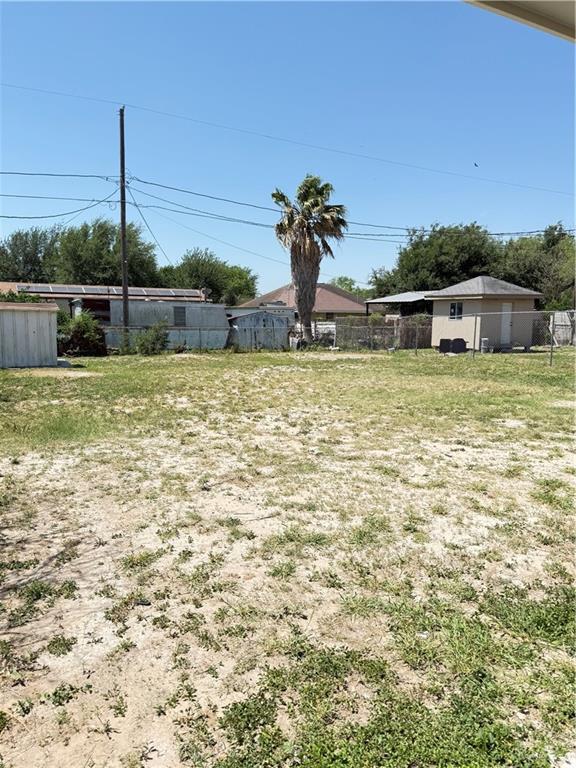 Building Photo - 18 Royal Palm St
