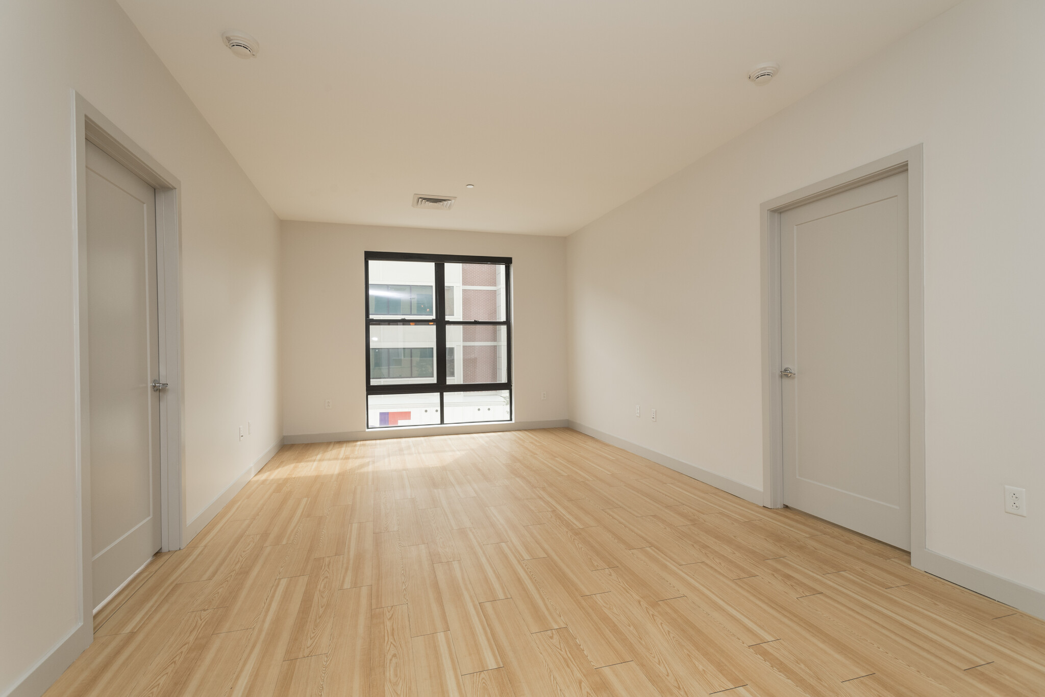Building Photo - 320 D St
