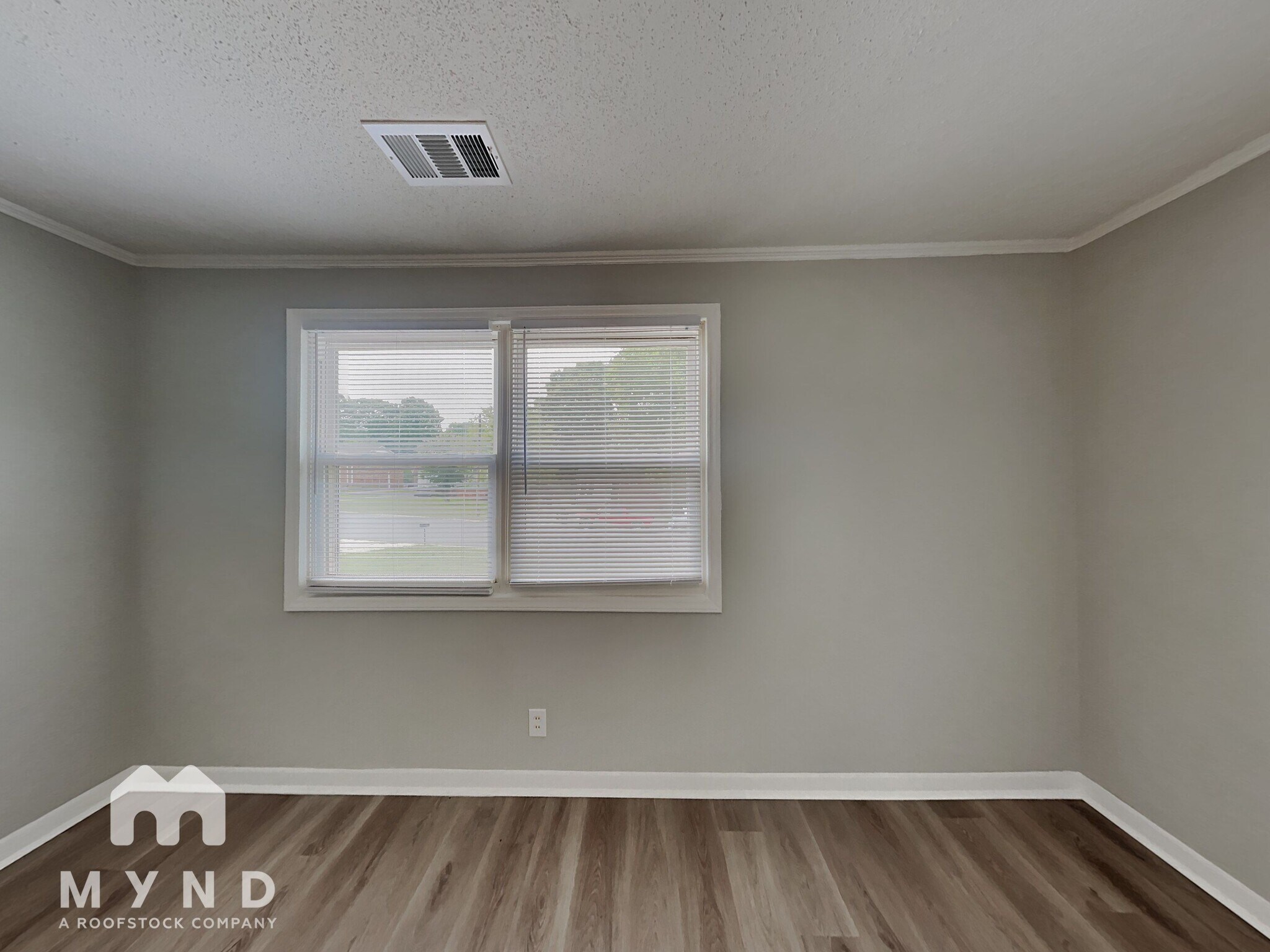 Building Photo - 3026 Bellaire Dr