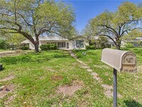 Building Photo - LATE JULY MOVE IN!  Adorable 3 Bedroom 2 Bathroom House